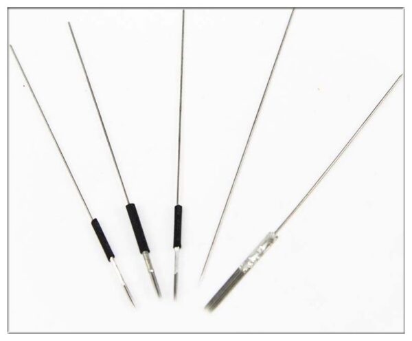 50 AGUJAS UNIVERSALES MICROPIGMENTACION VARIOS TAMAÑOS